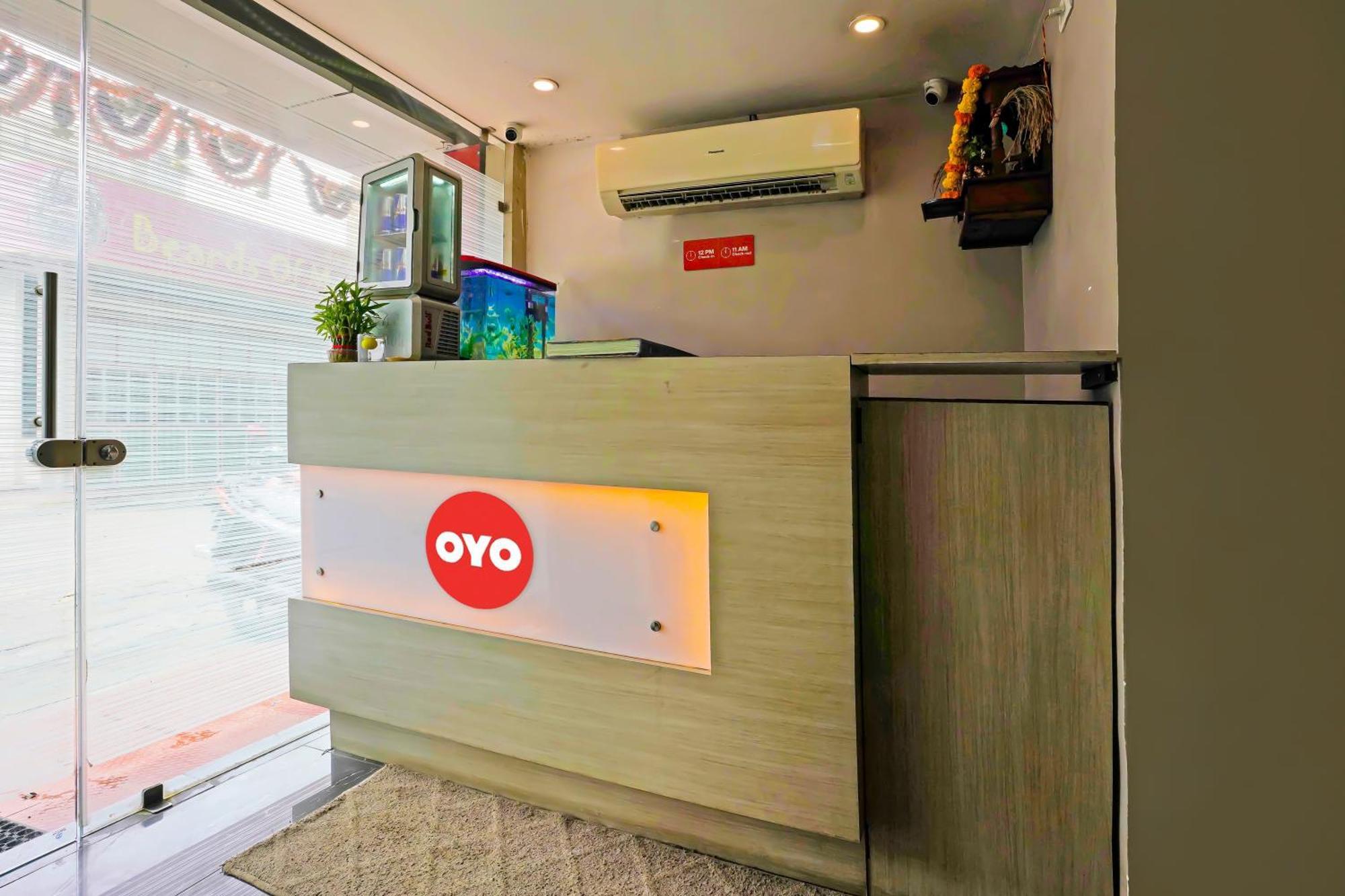 Oyo61623家庭旅馆 孟买 外观 照片